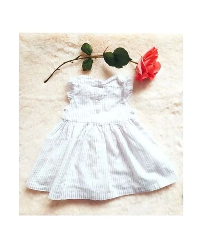 Robe vintage chic bébé fille en coton fin, fines rayures verticales rose foncé pailleté - photo numéro 3