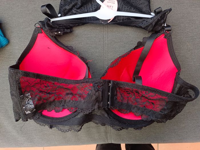 Ensemble lingerie - photo numéro 2