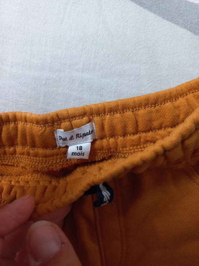 Short moutarde neuf 18 mois - photo numéro 4