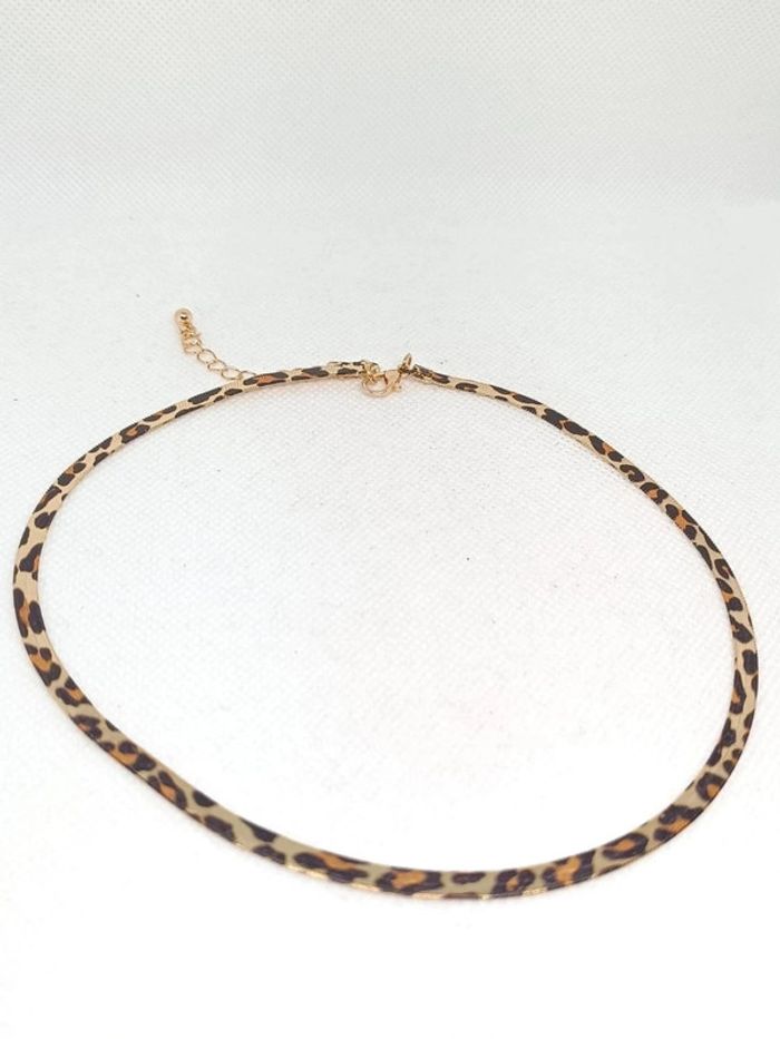 Collier chaîne serpent léopard