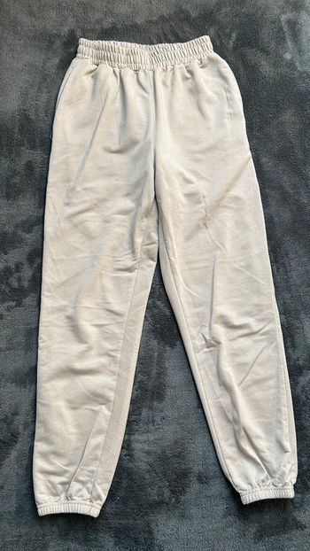 jogging beige