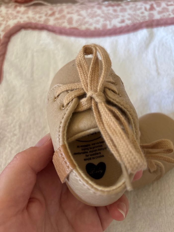 Chaussures super souples taille 3-6M - photo numéro 7