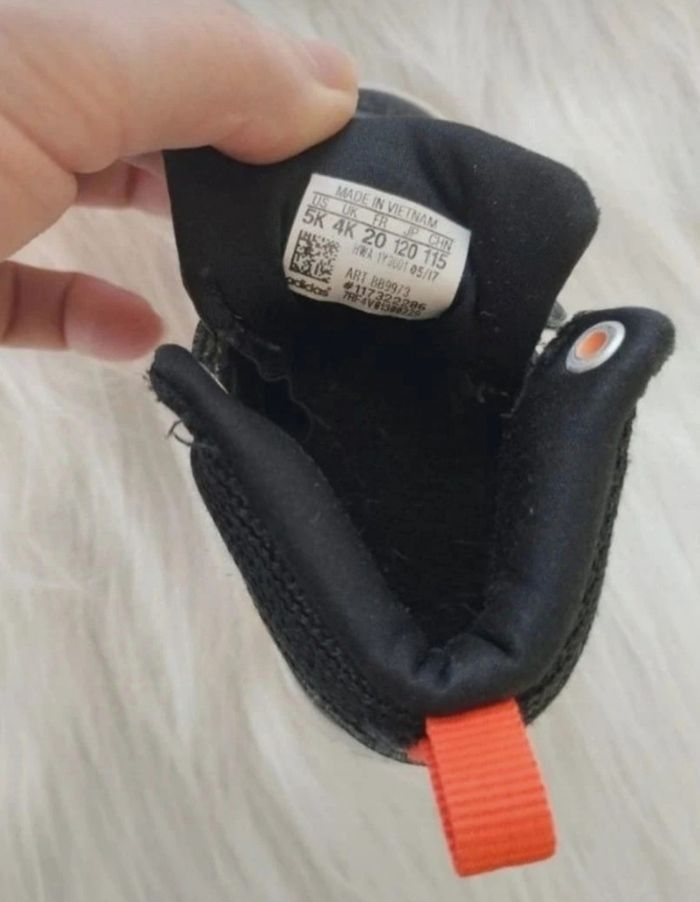 Basket adidas pointure 20 - photo numéro 5