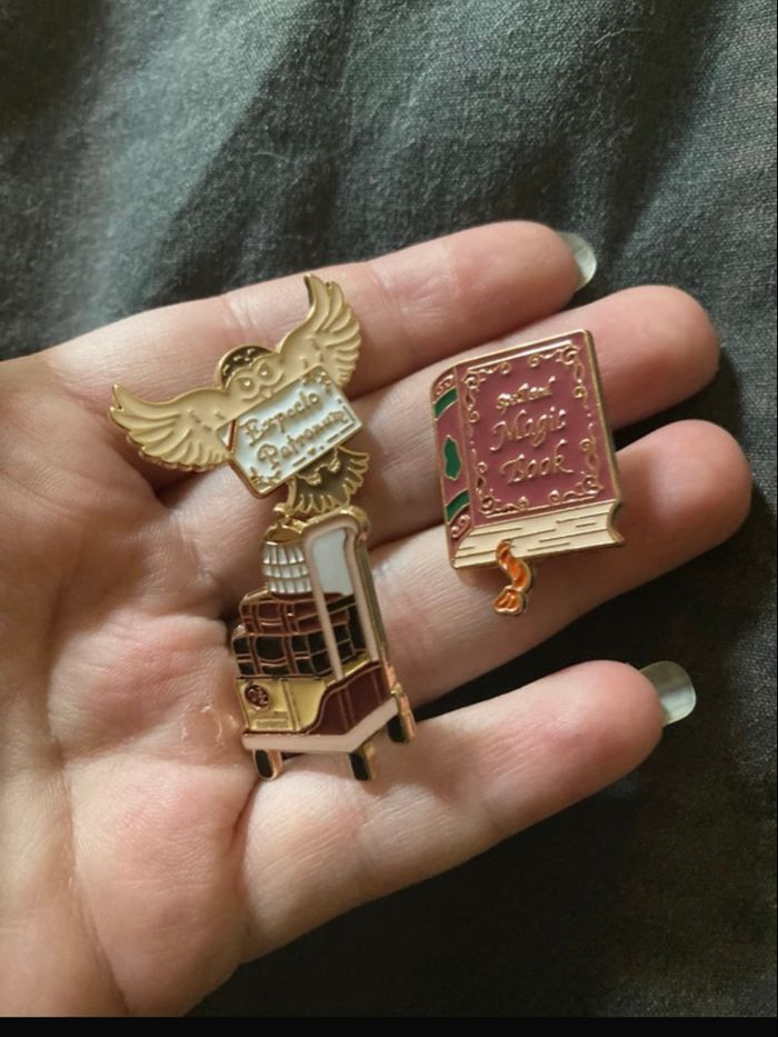 Lot NEUF de 3 pin’s sur le thème d’Harry POTTER