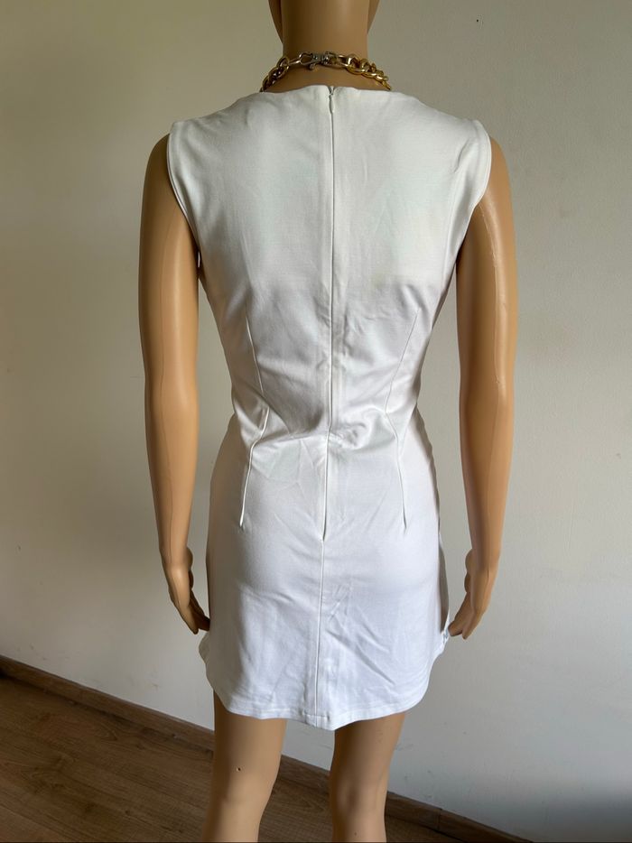 Robe blanche rouge et argentée sans manches Rinascimento taille S TBE - photo numéro 5