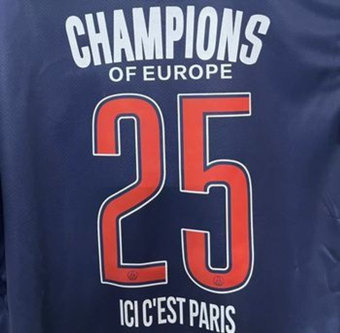 5 Maillot de foot PSG avec étoile ligue des champions - photo numéro 3