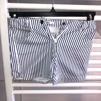 Short Gemo 12 ans neuf à 8 euros