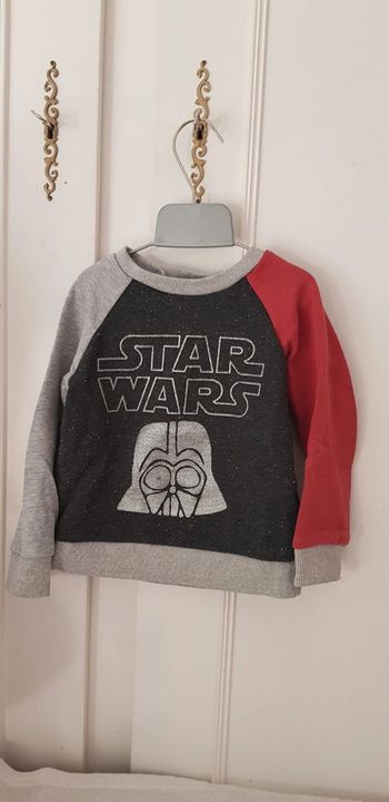 Sweat star wars 23 mois