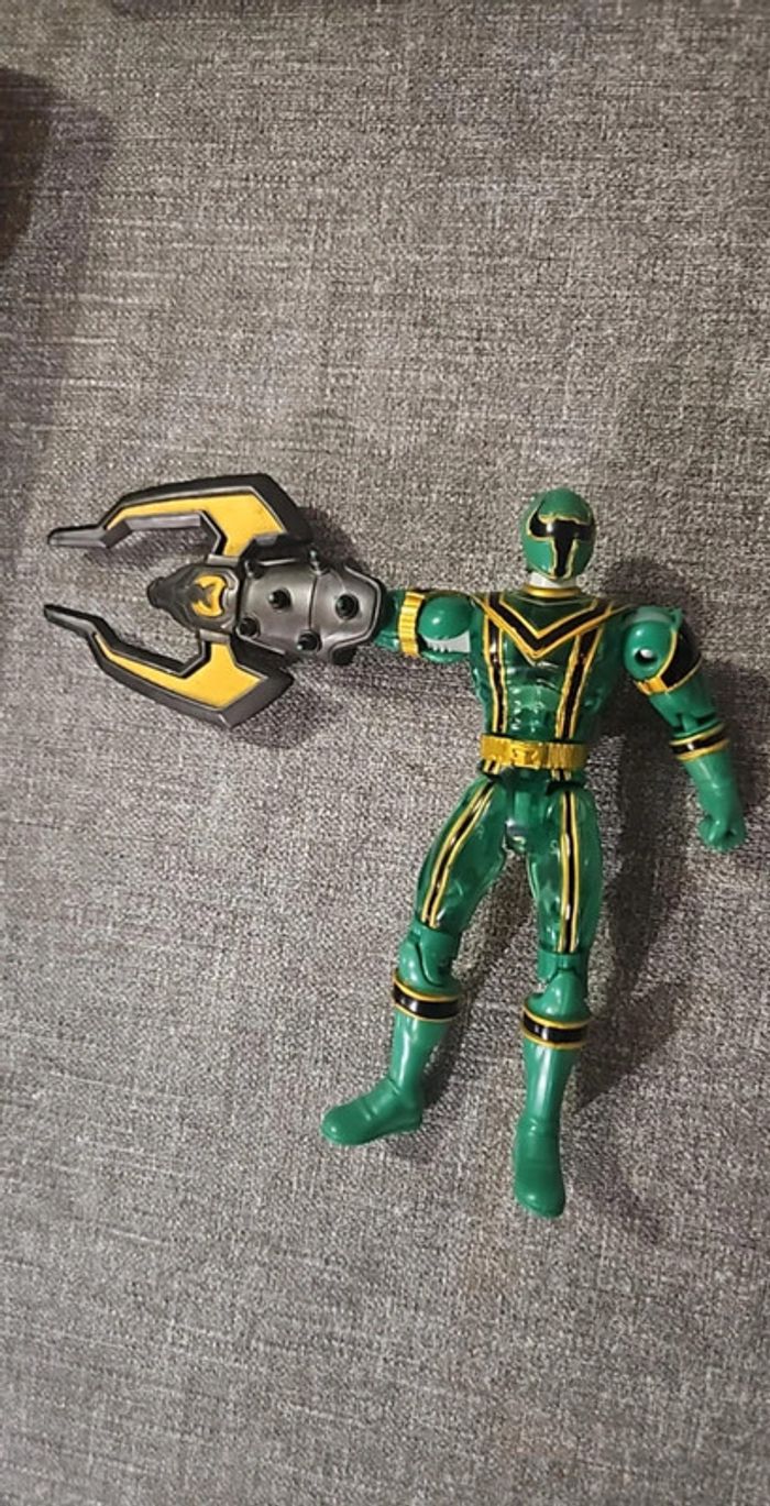 Power rangers mystic force verte
