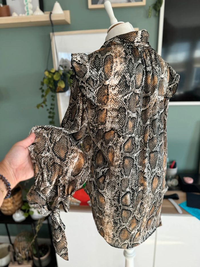 Blouse léopard effet satinée Zara taille S - photo numéro 2