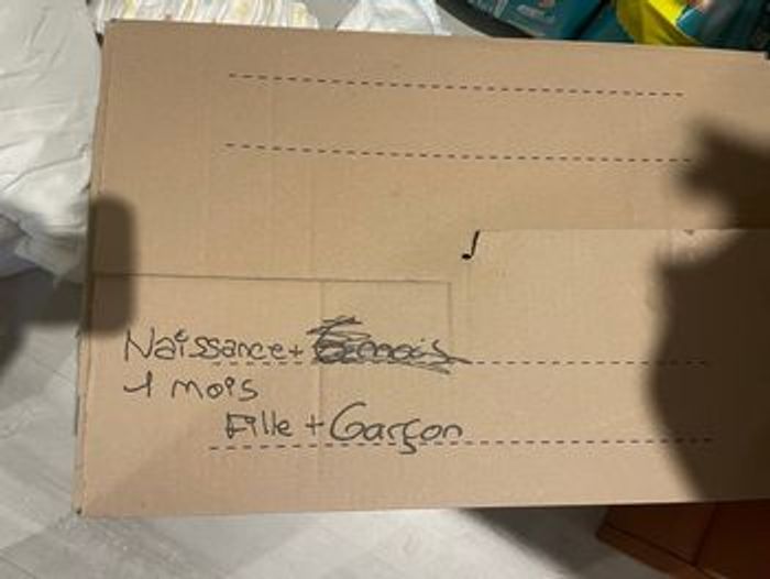 Vêtements bébé naissance et 1 mois