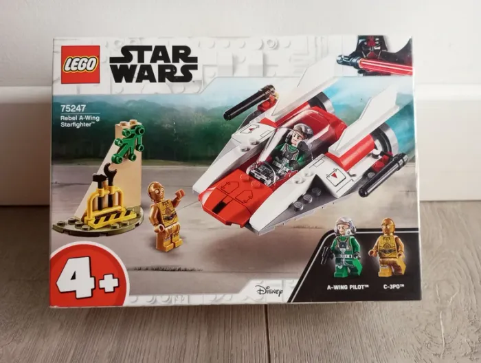 LEGO Star Wars 75247 : Chasseur stellaire rebelle A-Wing.