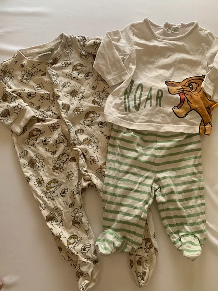 Pyjamas fins Disney 3 mois - photo numéro 2