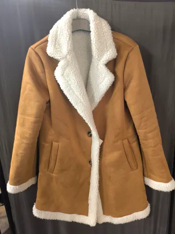 316438 veste en dain marron doublé à l'intérieure