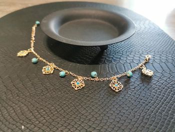 Bracelet de cheville dorée et turquoise