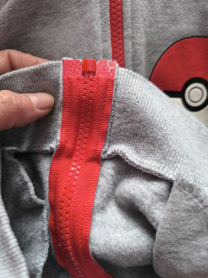 Veste Pokémon 7/8 ans - photo numéro 10