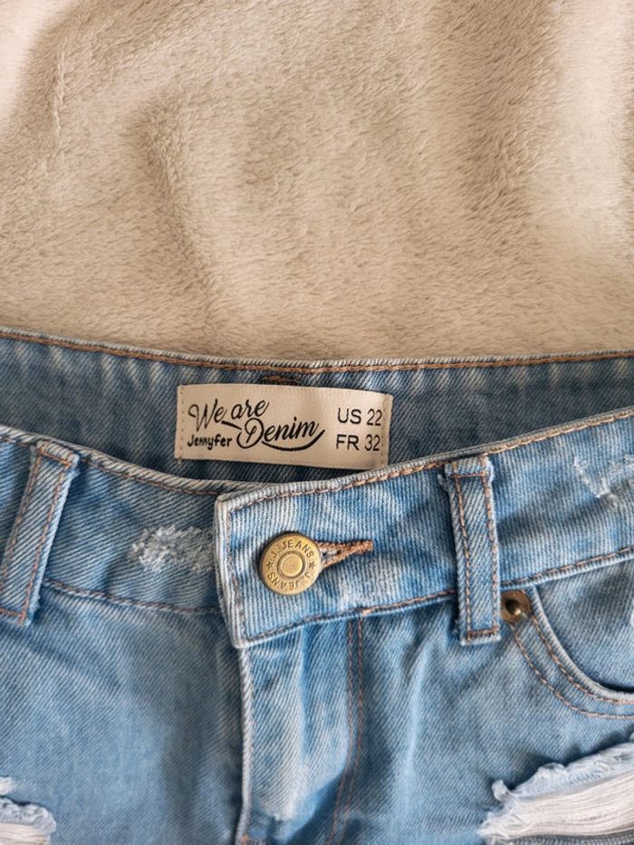 Superbe short . - photo numéro 2