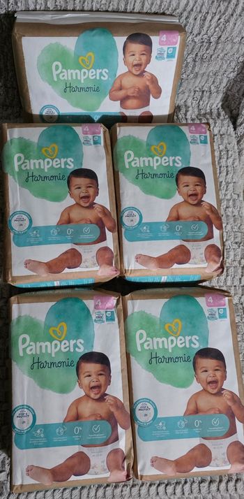 Couches Pampers Harmonie taille 4x5