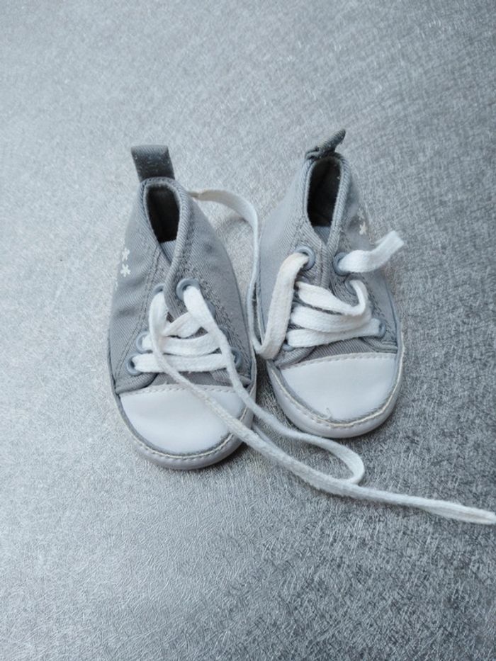 Lot 0-3 mois mixte basket et chaussons bébé Kitchoun - photo numéro 2