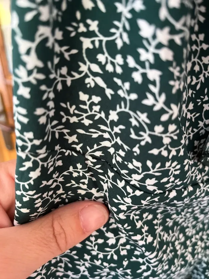 Robe d’été portefeuille verte Shein en XS - photo numéro 2