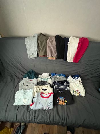 Lot de 26 vêtements garçon 18 mois