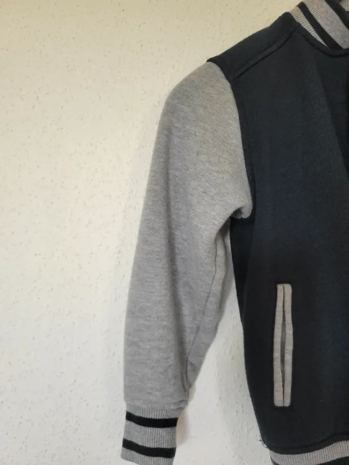 Gilet pression garçon 👦 8 ans - photo numéro 7