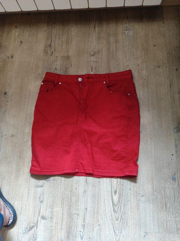 Jupe en jean rouge Camaïeu T40