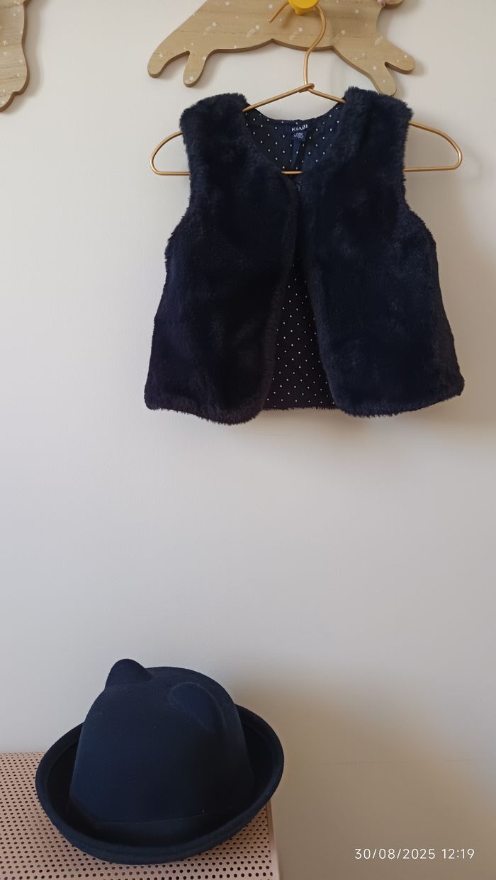 Gilet fausse fourrure et chapeau de - photo numéro 5
