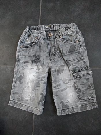 Short gris