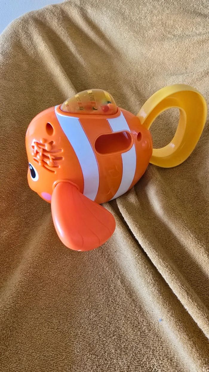 Léon petit poisson à chanson 🐟 - photo numéro 3