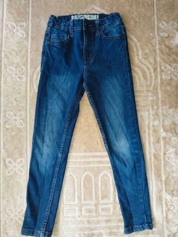 Jeans skinny bleu taille 6/7 ans
