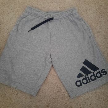 Short adidas 11/12ans gris