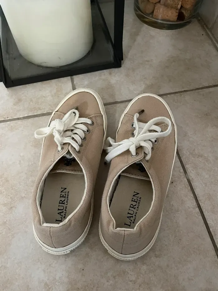 Baskets Ralph Lauren beige taille 36