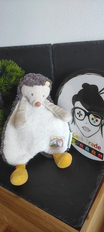 Moulin roty Biscotte Et Pompon doudou plat Galipette hérisson blanc gris Jaune