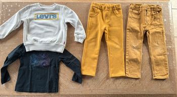 Lot vêtements abîmés