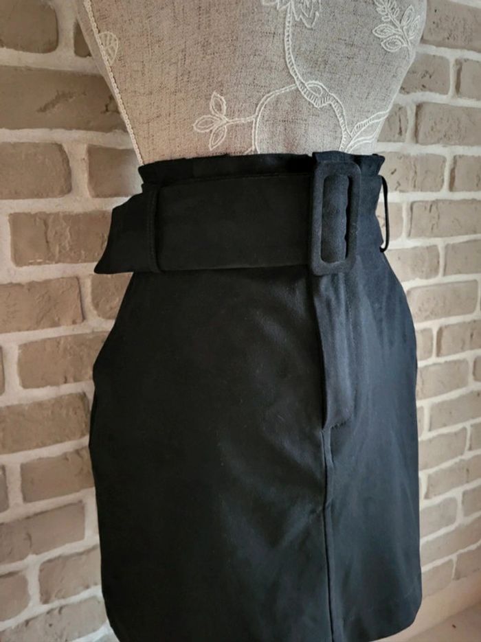 Jupe en suédine noire Zara avec ceinture S 36 - photo numéro 5