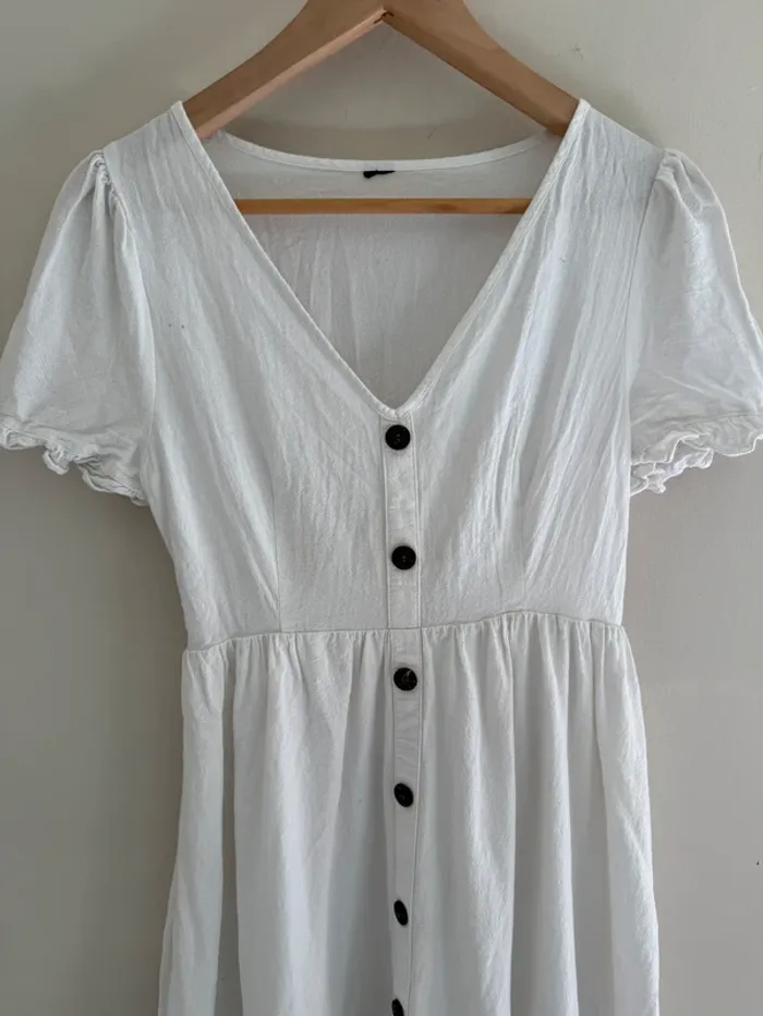 Robe longue blanche - photo numéro 3