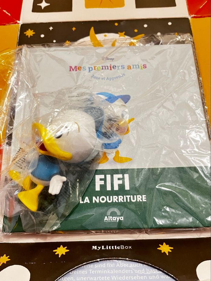 Livre Disney m’es premières amis, inclus la figurine - photo numéro 2