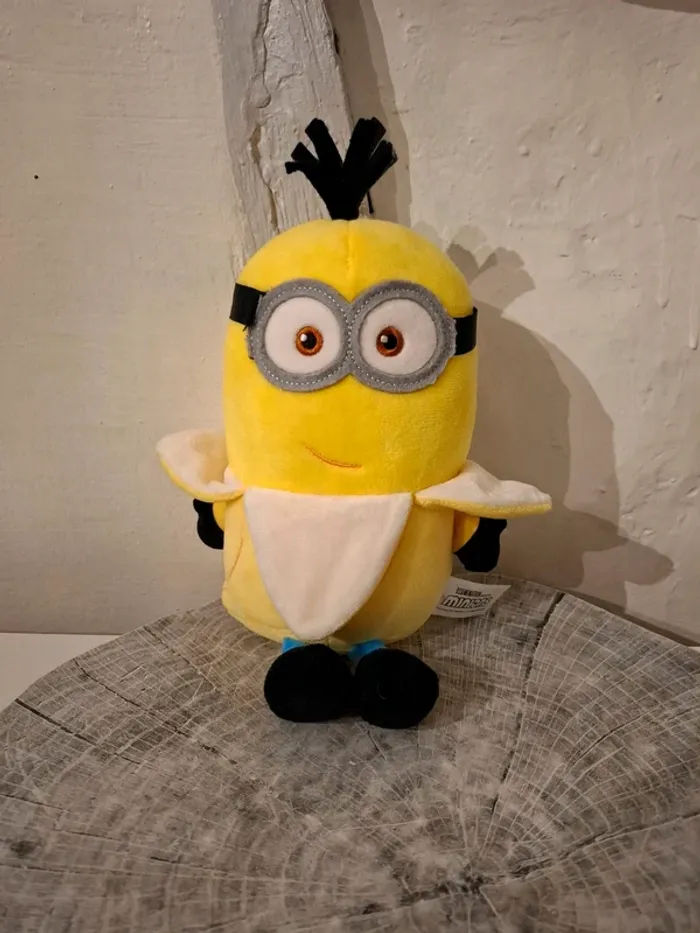 Peluche Minion Bob la banane - photo numéro 1
