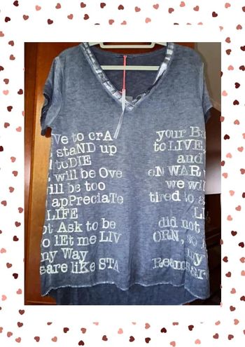 Superbe t-shirt bleu col v Carla Giannini