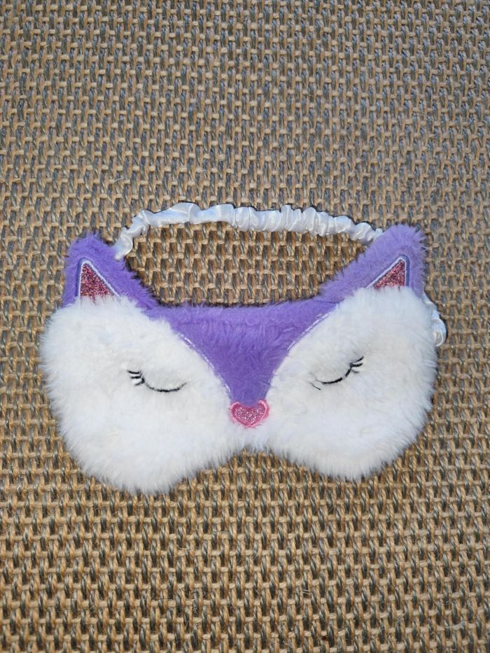 Masque de nuit renard , très bon état