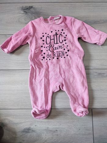 Pyjama rose 1 mois