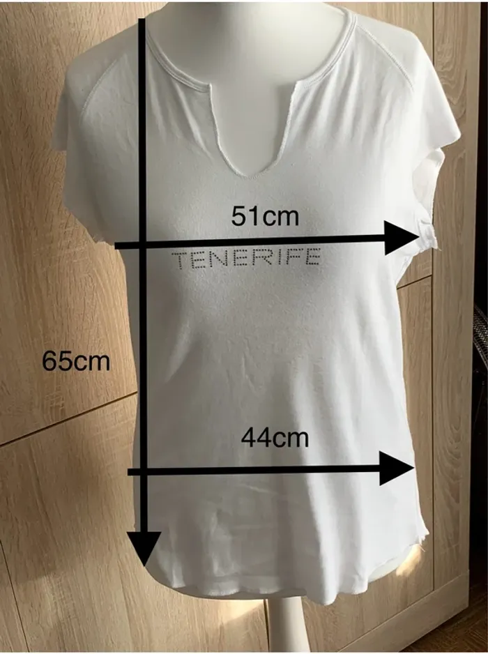 Tee-shirt blanc à brillant L😺 - photo numéro 2