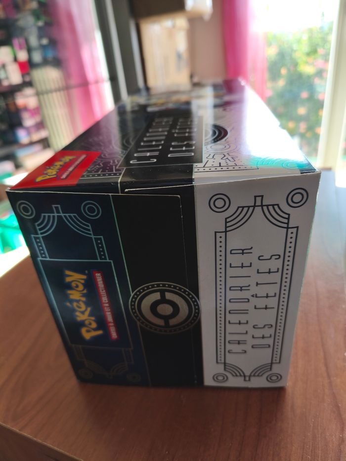 Calendrier des fêtes de l'avent pokémon neuf scellé Noël 2023 - photo numéro 3