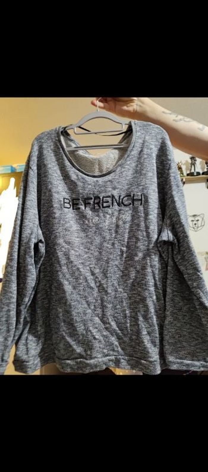 Pull gris