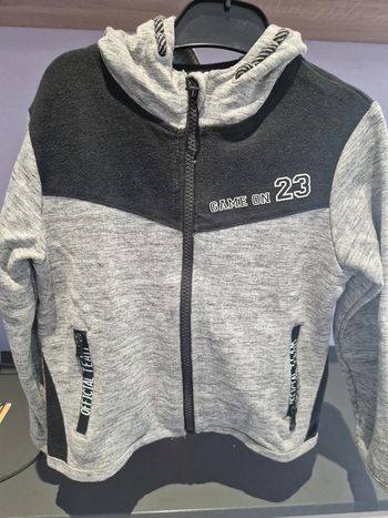 Veste à capuche