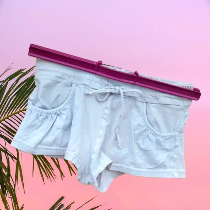 Short taille basse 🚺