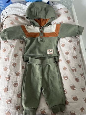 Ensemble survêtement