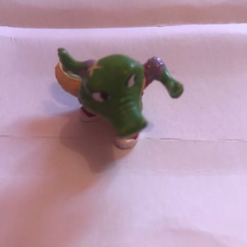 Figurine * prix 1e * kiki60230