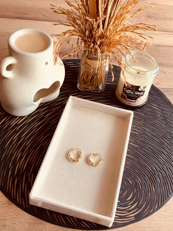 Boucles d’oreilles créoles doré à perles (2,5cm) - Sans marque